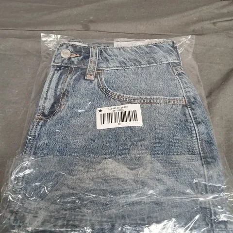 HOLLISTER DENIM SHORTS SIZE  24