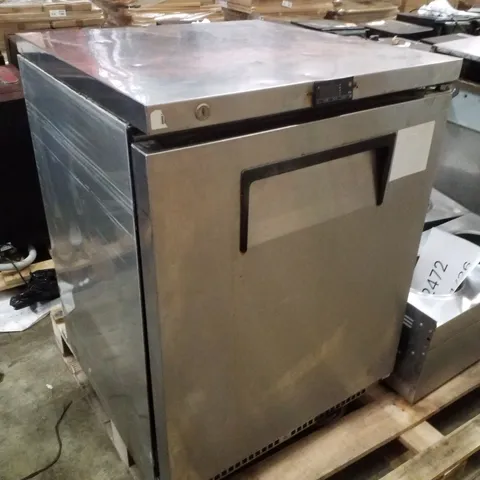 TRUE TUC-24F-HC 158 LITRE SMALL UNDERCOUNTER FREEZER