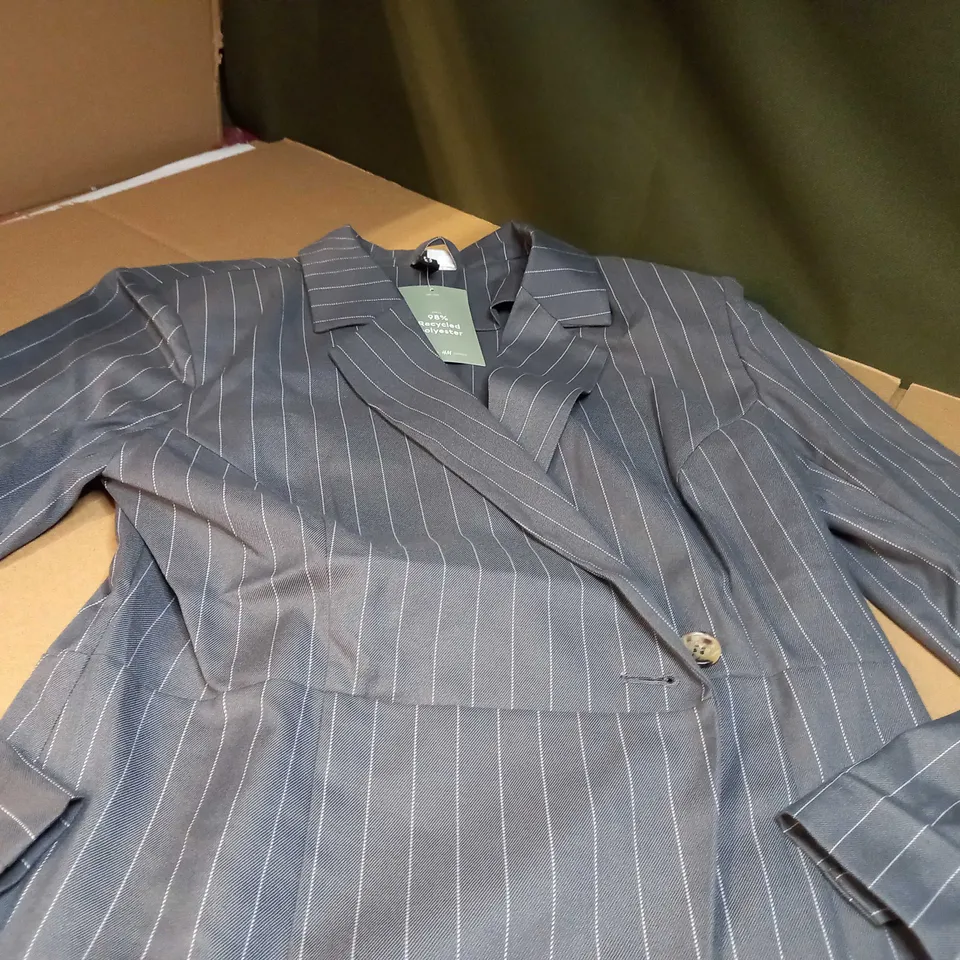 H&M GREY PINSTRIPE BLAZER MIDI DRESS - MEDIUM