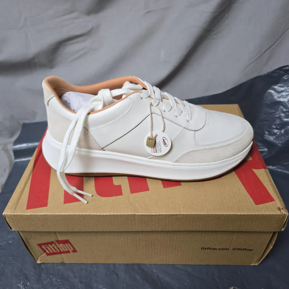 FITFLOP WHITE LEATHER SNEAKERS – WOMEN’S – UK 7 (BOXED)