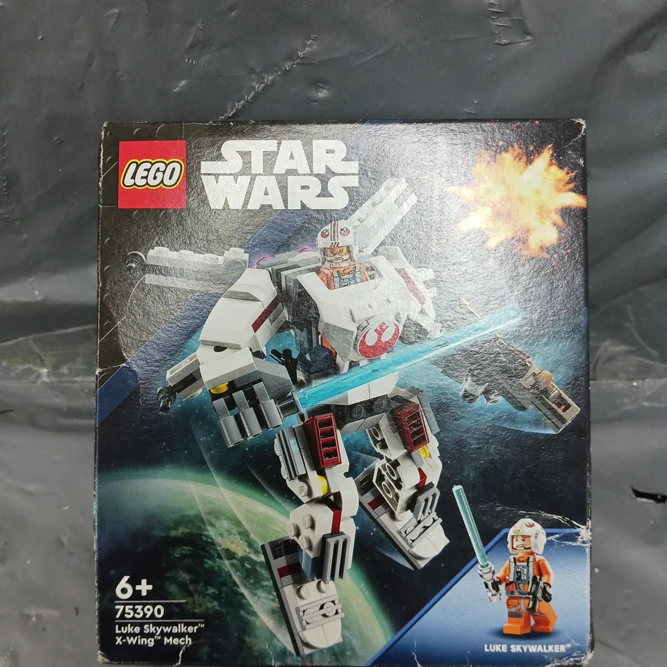 BOXED LEGO STAR WARS LUKE SKYWALKER X-WING - 75390