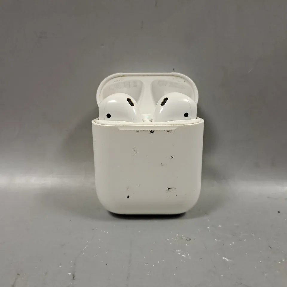 APPLE AIRPOD WITH CHARGING CASE - A1602