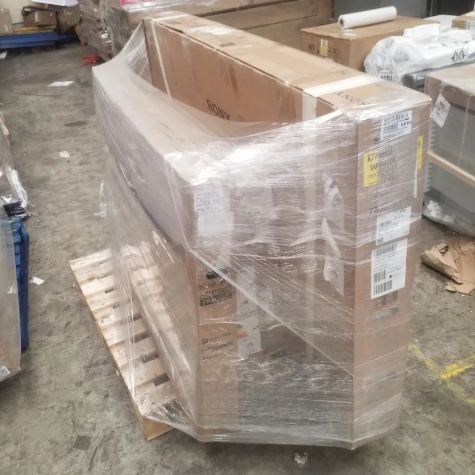 PALLET CONTAINING 5 ASSORTED DAMAGED TVS