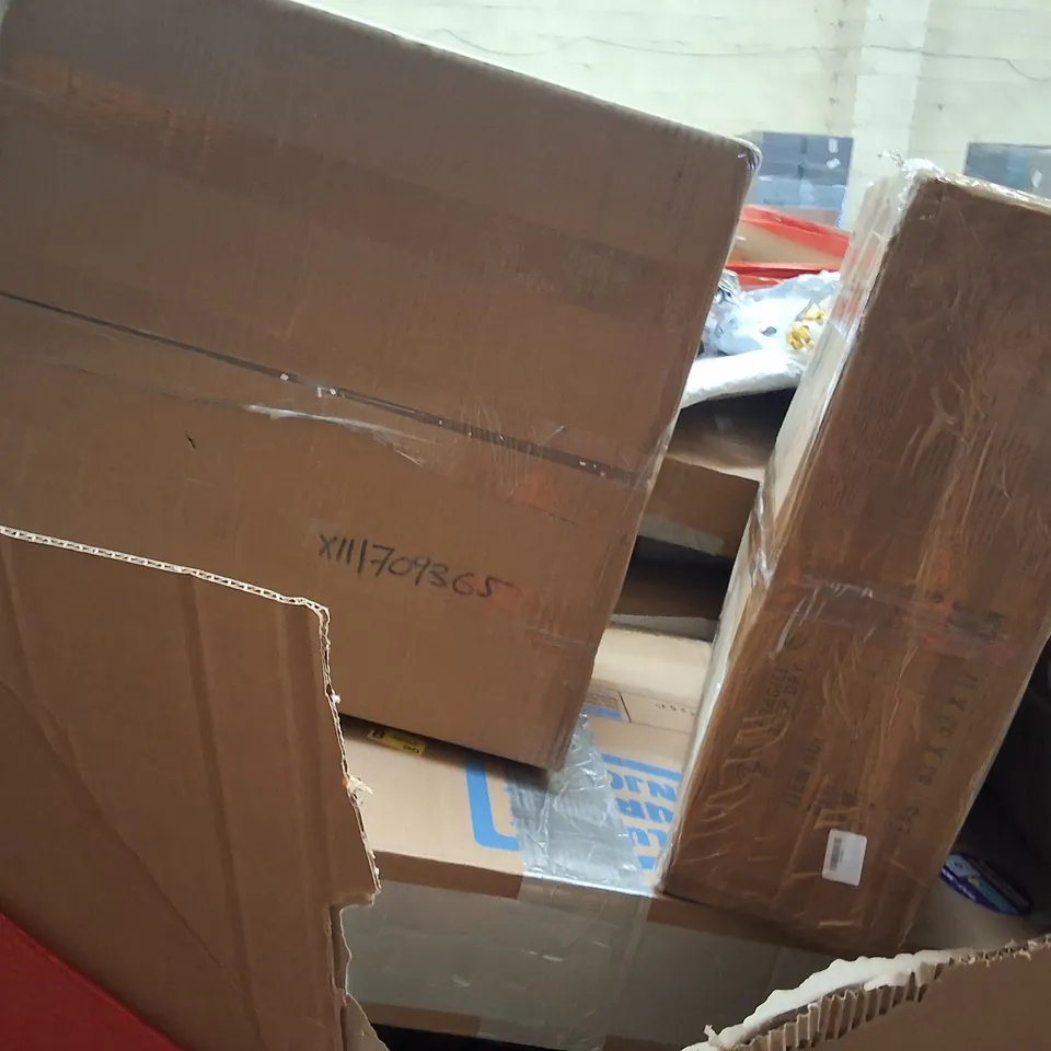 PALLET OF ASSORTED HOUSEHOLD GOODS AND ITEMS TO INCLUDE;CUSHIONS,CEILING FAN WITH LIGHT,ETC