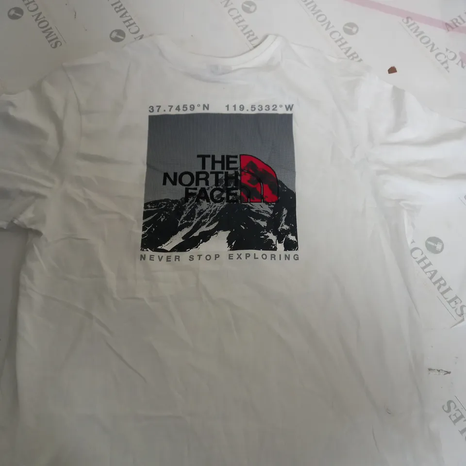 NORTH FACE WHITE LOGO TSHIRT-LARGE 