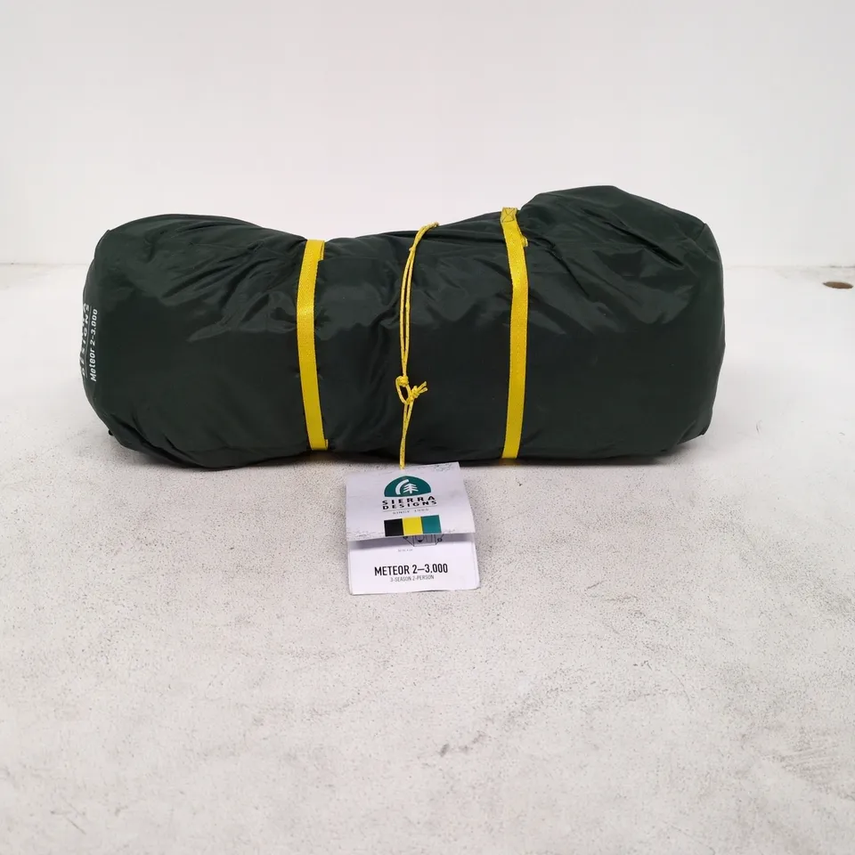 SIERRA DESIGNS METEOR 2-3,000 TENT – 3-SEASON, 2-PERSON (CARRY BAG)
