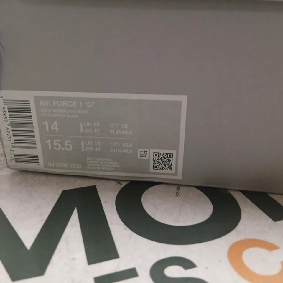 NIKE AIR FORCE 1 LOW – WHITE SNEAKERS SIZE 13