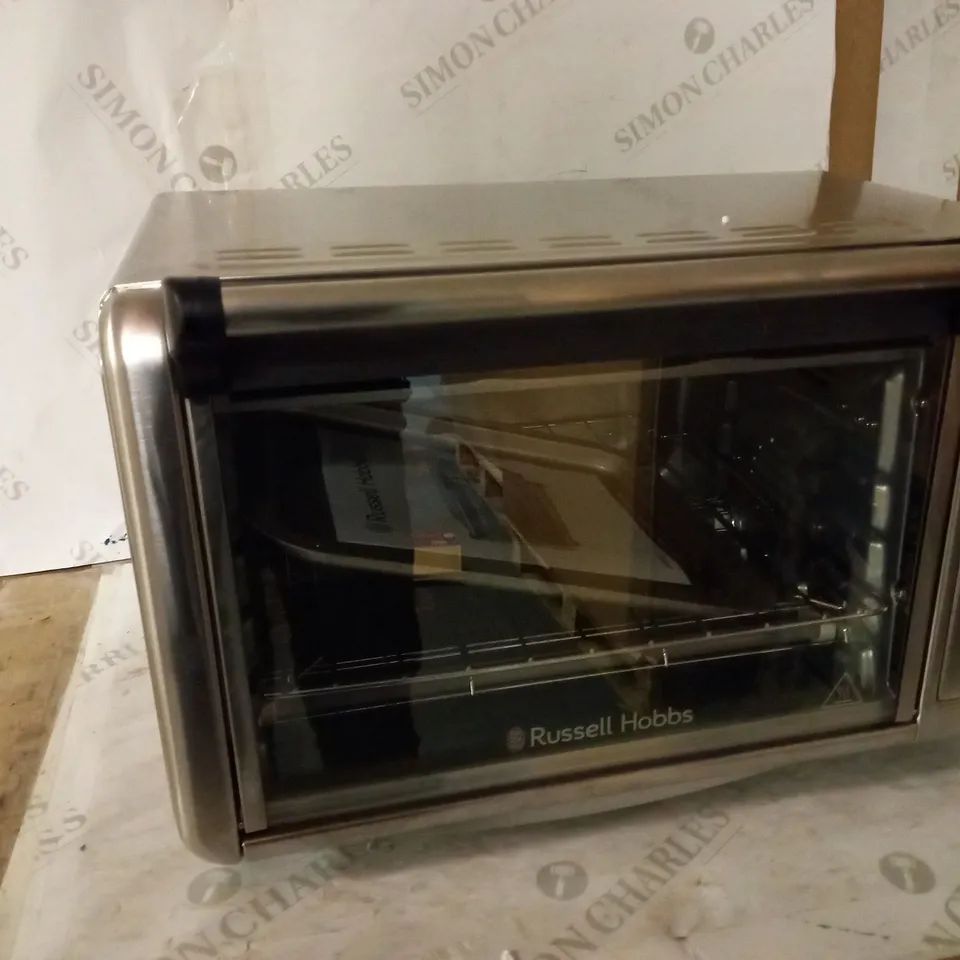 RUSSELHOBBS TOASTER OVEN 
