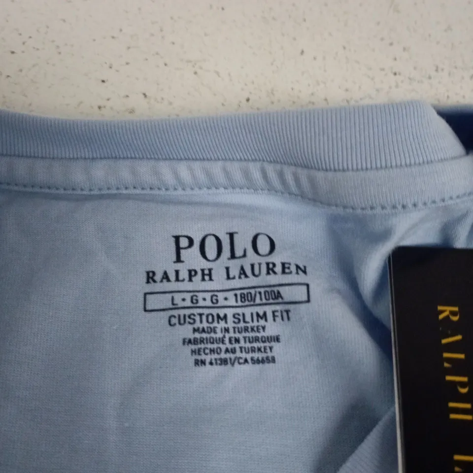 POLO RALPH LAUREN CUSTOM SLIM FIT T-SHIRT – LIGHT BLUE, UK L 