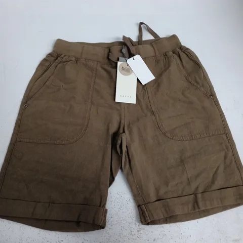 KAFFE ANAYA SHORTS IN KHAKI - MEDIUM