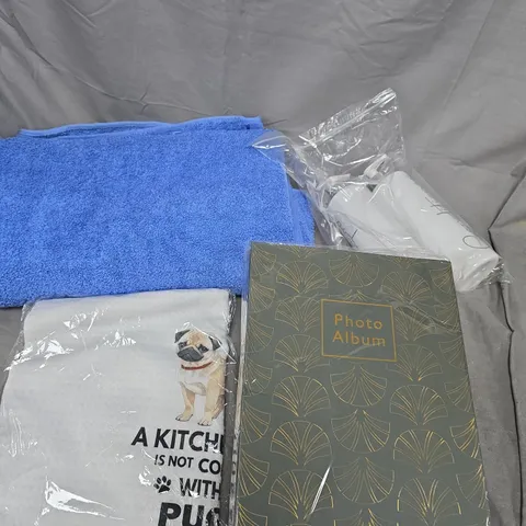 APPROXIMATELY 10 ASSORTED HOUSEHOLD PRODUCTS TO INCLUDE BATH TOWELS, PHOTO ALBUM, SHAMPOO DISPENSER ETC