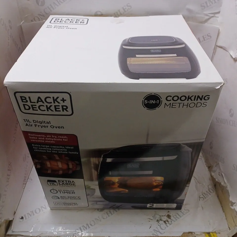 BOXED BLACK AND DECKER 11L DIGITAL AIR FRYER OVEN 