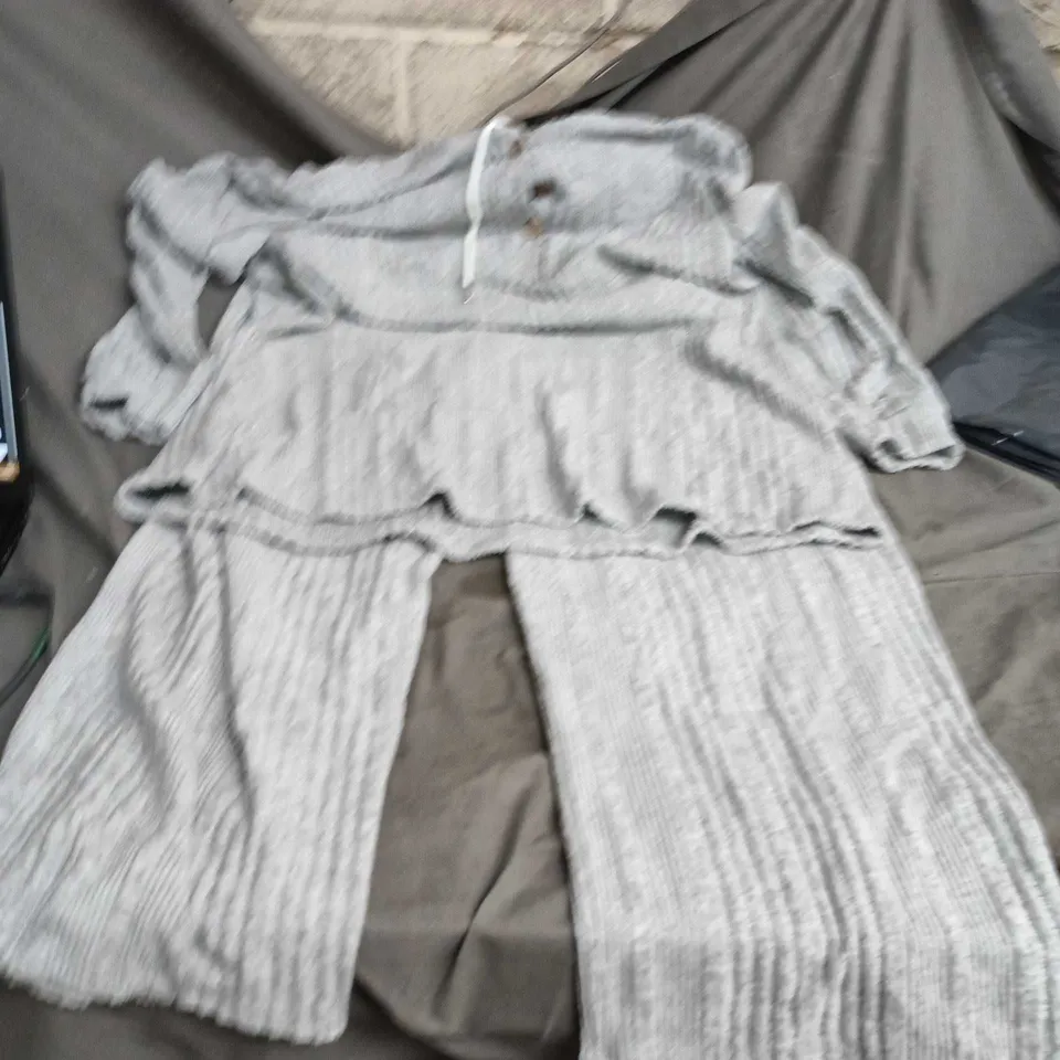 SHEIN GREY PANTS AND HOODIE SET SIZE XL