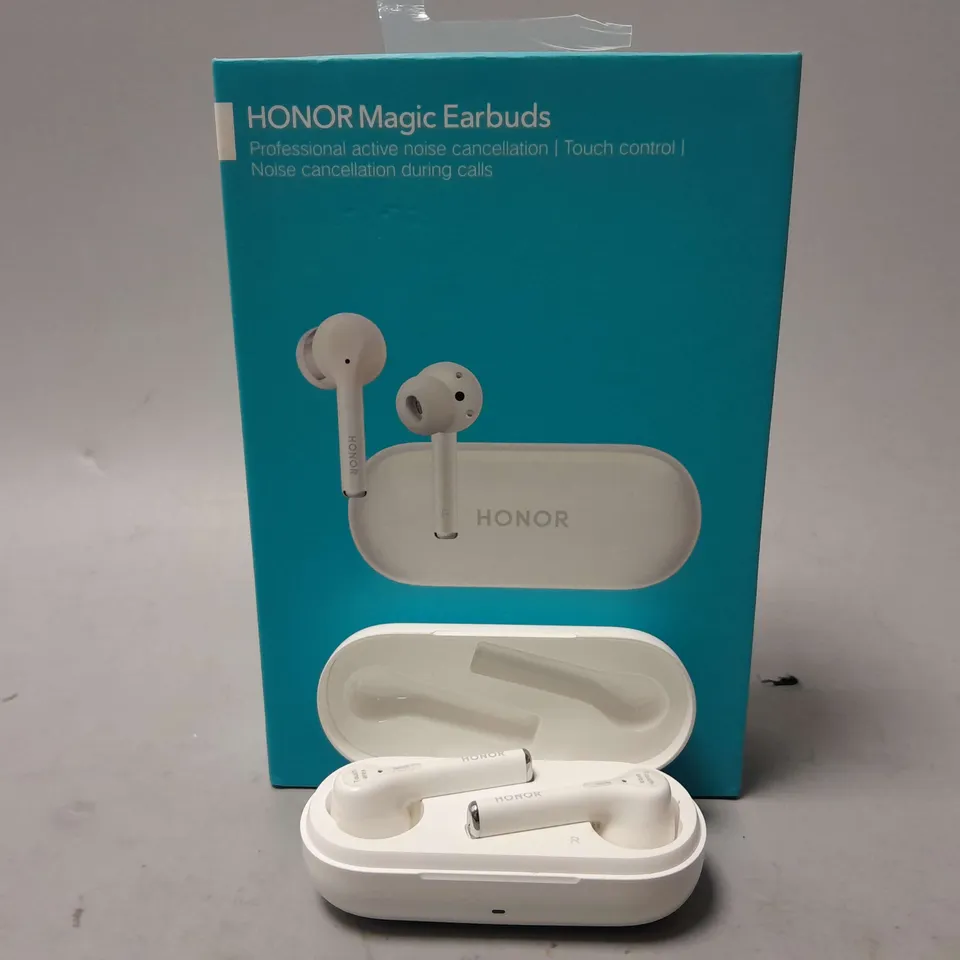 BOXED HONOR MAGIC EARBUDS IN WHITE