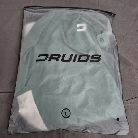 BAGGED DRUIDS ZENITH RAIN JACKET IN SAGE - L