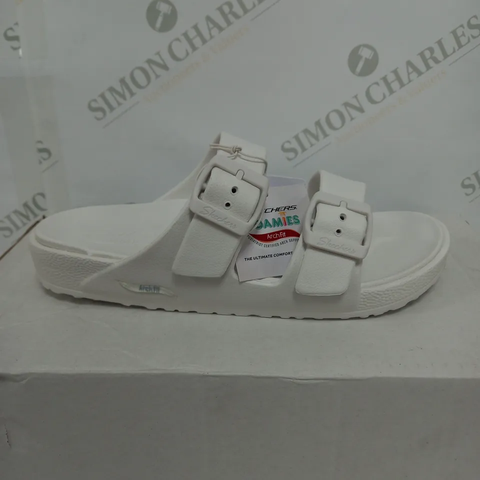 SKECHERS ARCH FIT FOAMIES SLIDE SANDAL SIZE 5