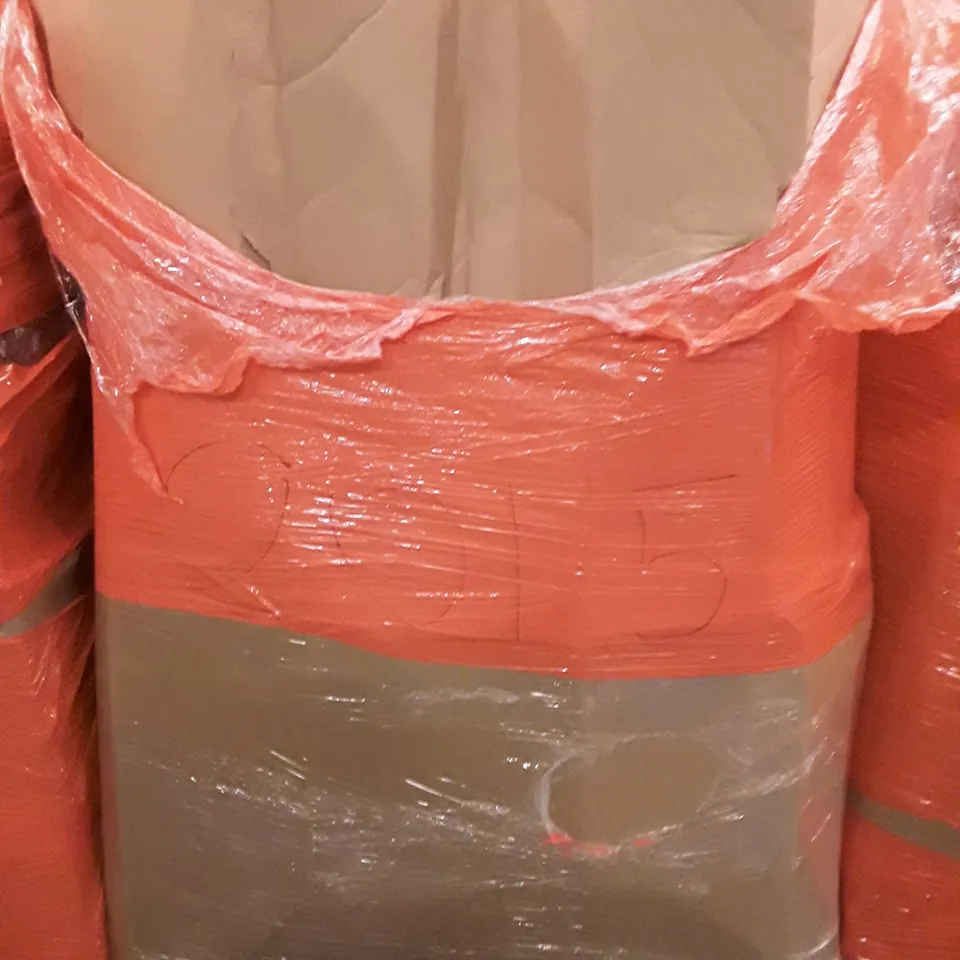 PALLET OF ASSORTED PRODUCTS INCLUDING TOILET SEAT, ACCSTORE NON WOVEN FABRIC SHOE RACK, BED RUNNER SET, INSECT KILLER, SHOE RACK, SUPREME SEAT REJUVENATION 