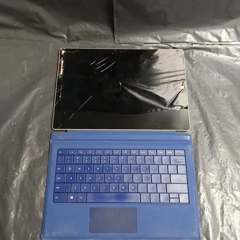 MICROSOFT SURFACE PRO 3 TABLET MODEL 1631 WITH BLUE TYPE COVER