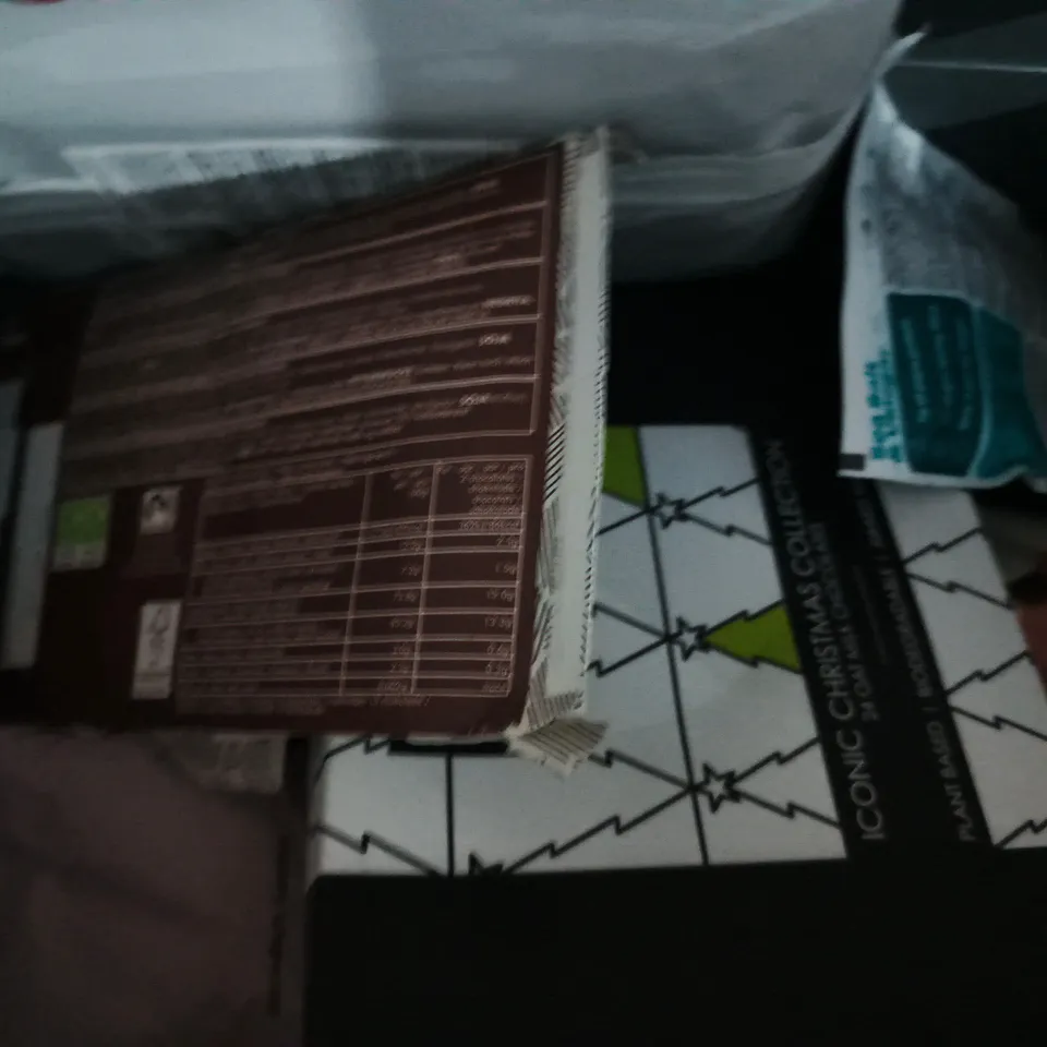 APPROXIMATELY 10 ASSORTED FOOD AND DRINK ITEMS TO INCLUDE ALPRO OAT DRINK, SHEBA CAT FOOD POUCH, ETC