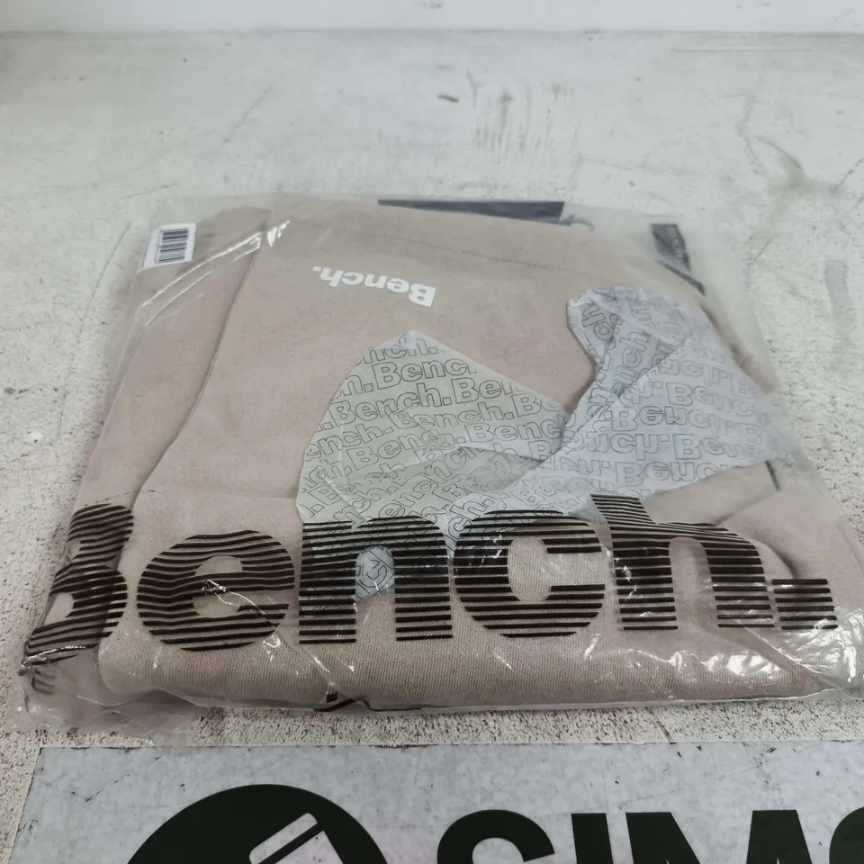 BENCH BEIGE SHORTS– SIZE M