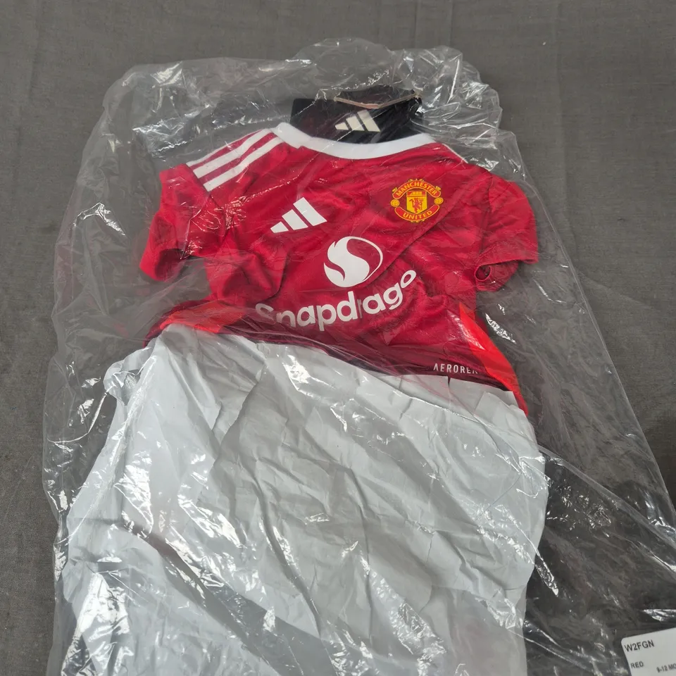 BABY MANCHESTER UNITED HOME SHIRT AND SHORTS  -SIZE 9/12 MONTHS