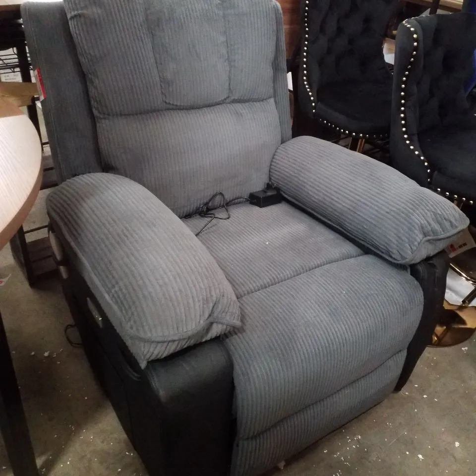 CARMALETTA 85CM WIDE ELECTRIC RECLINER CHAIR W/ HEATING VIBRATION MASSAGE STORAGE POCKET