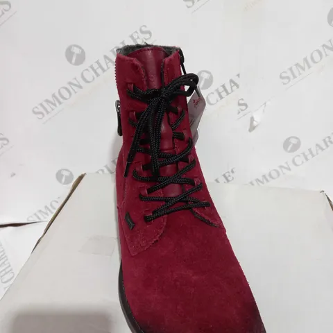 OUTLET RIEKER SIDE ZIP LACE UP BOOT - SIZE 5