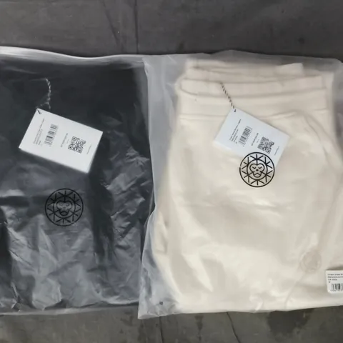 BOX OF APPROXIMATELY 12 ASSORTED BRASS MONKEY JOGGERS IN VARIOUS COLOURS AND SIZES