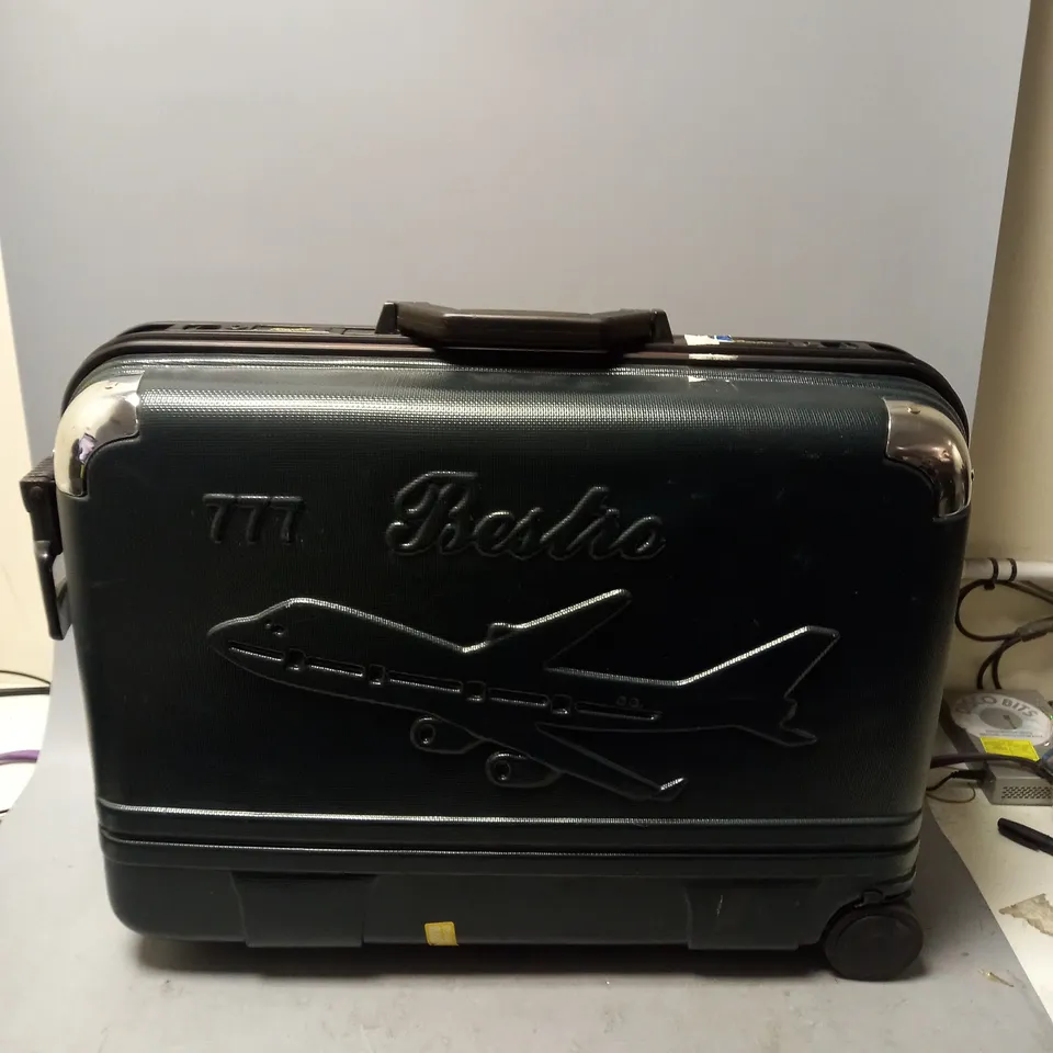 BESTRO LARGE PLASTIC LOCKING CASE WITH 2 WHEELS 