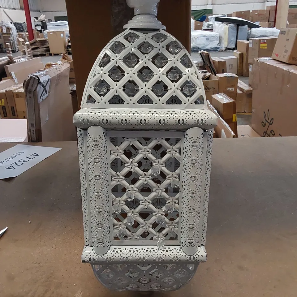 BOXED 50cm H METAL NOVELTY PENDANT SHADE 