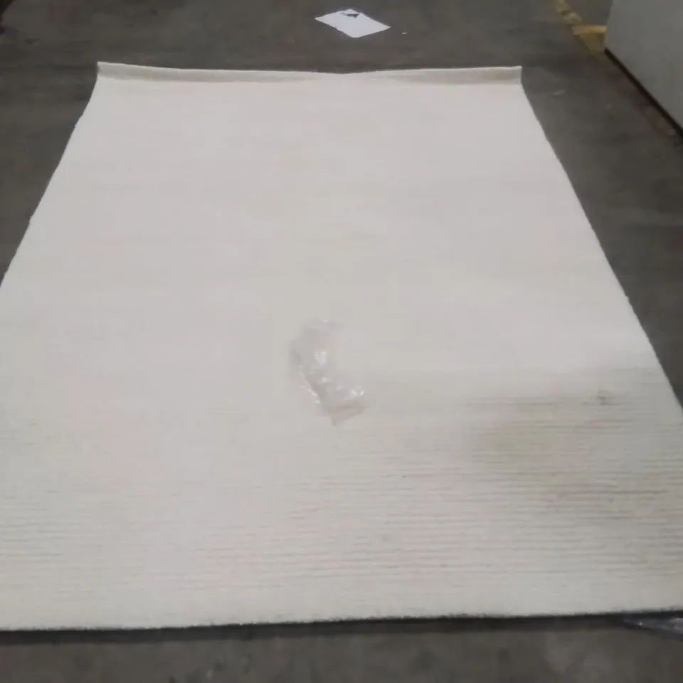 QUALITY DESIGNER AREA RUG - APPROXIMATELY 230X160CM