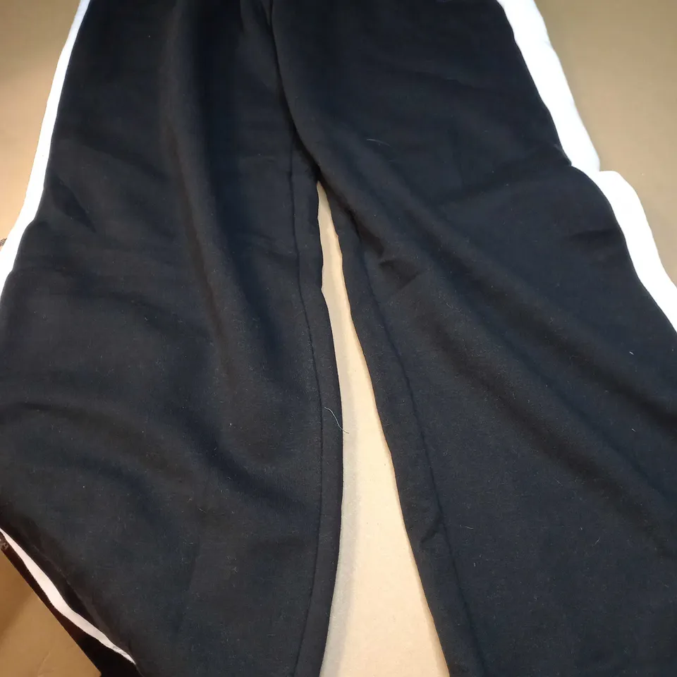 BENCH BLACK/WHITE LOGO LADIES JOGGERS - SIZE 18
