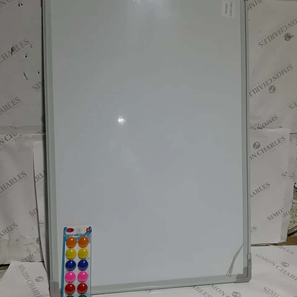 MAGNETIC BOARD WITH BUTTONS