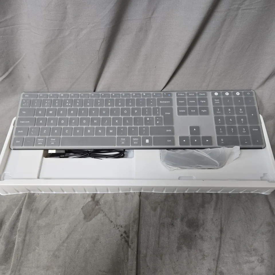 SEENDA MULTI-DEVICE WIRELESS KEYBOARD & MOUSE COMBO – SLEEK SERIES