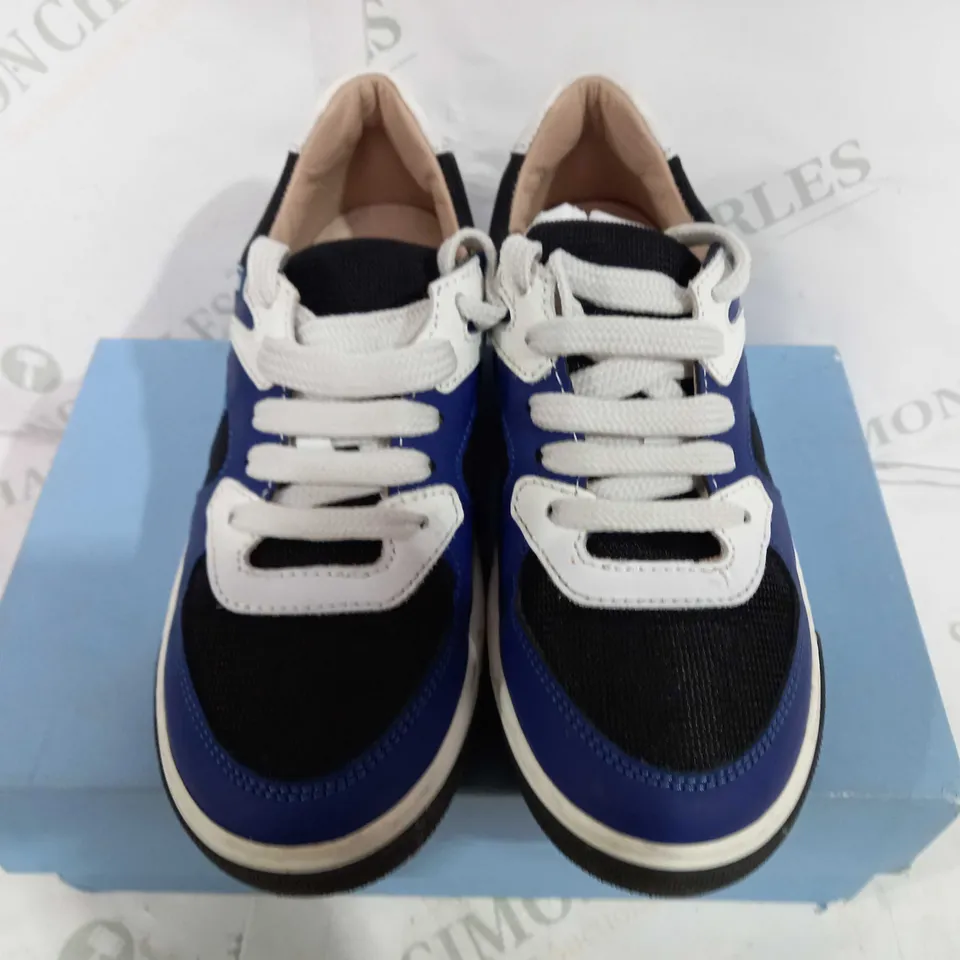 BOXED PAIR OF Lanvin Junior Boys Squiggle Trainers - BLUE/BLACK/WHITE - EU 33