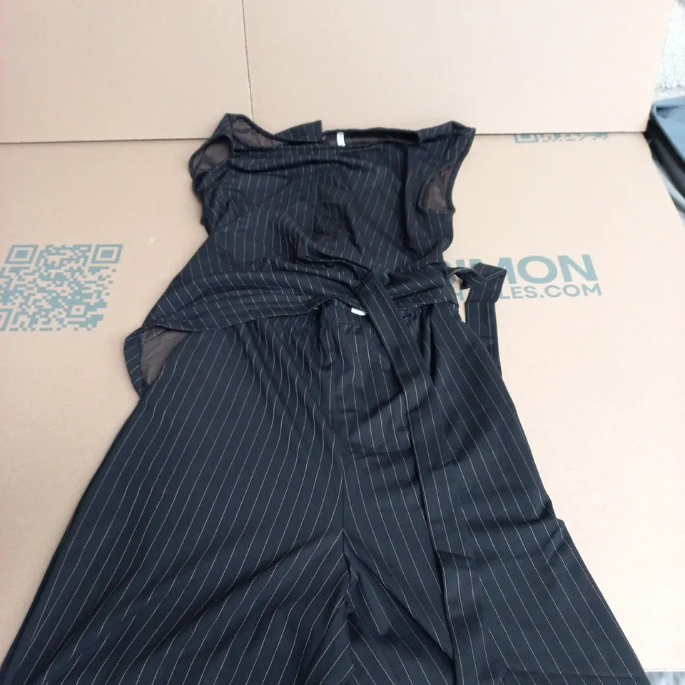 HALARA JUMPSUIT – PETITE SMALL (S PETITE) – NAVY PINSTRIPE
