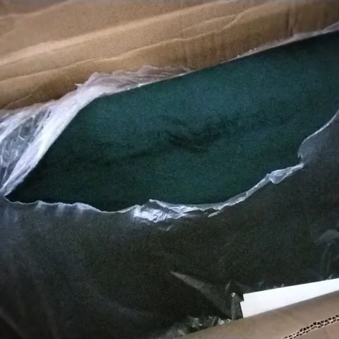 BOXED ABDERRAOUF UPHOLSTERED BENCH GREEN