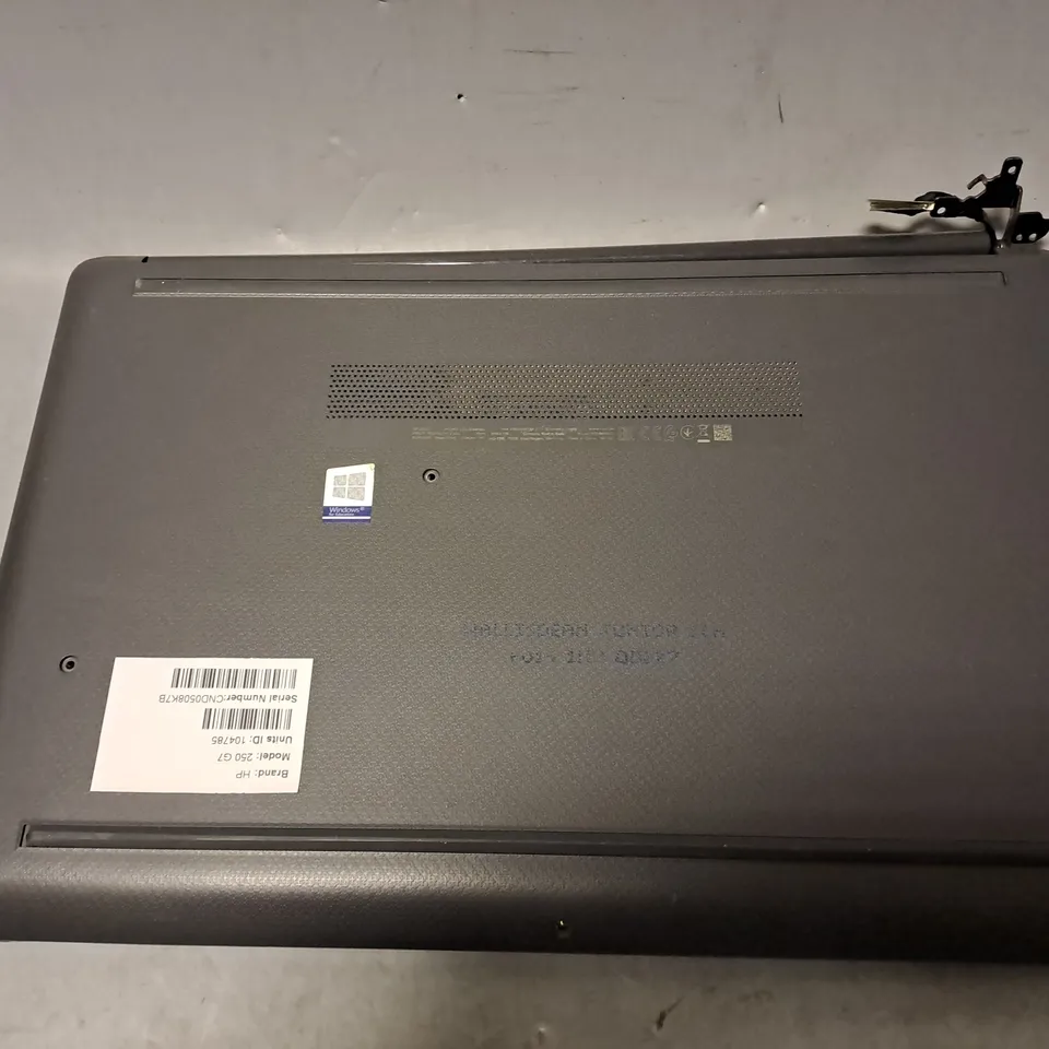 HP 250 G7 NOTEBOOK PC 