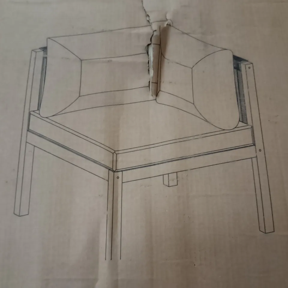 BOXED OUTDOOR FURNITURE CORNER PIECE FROM MICHELLE KEEGAN RANGE - 1 BOX