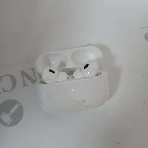 APPLE AIRPODS 2ND GENERATION
