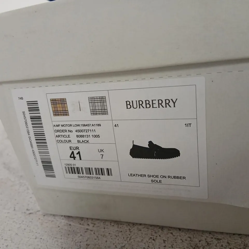 BURBERRY LEATHER ZIP-DETAIL LOAFERS – BLACK, UK 7 (EU 41)