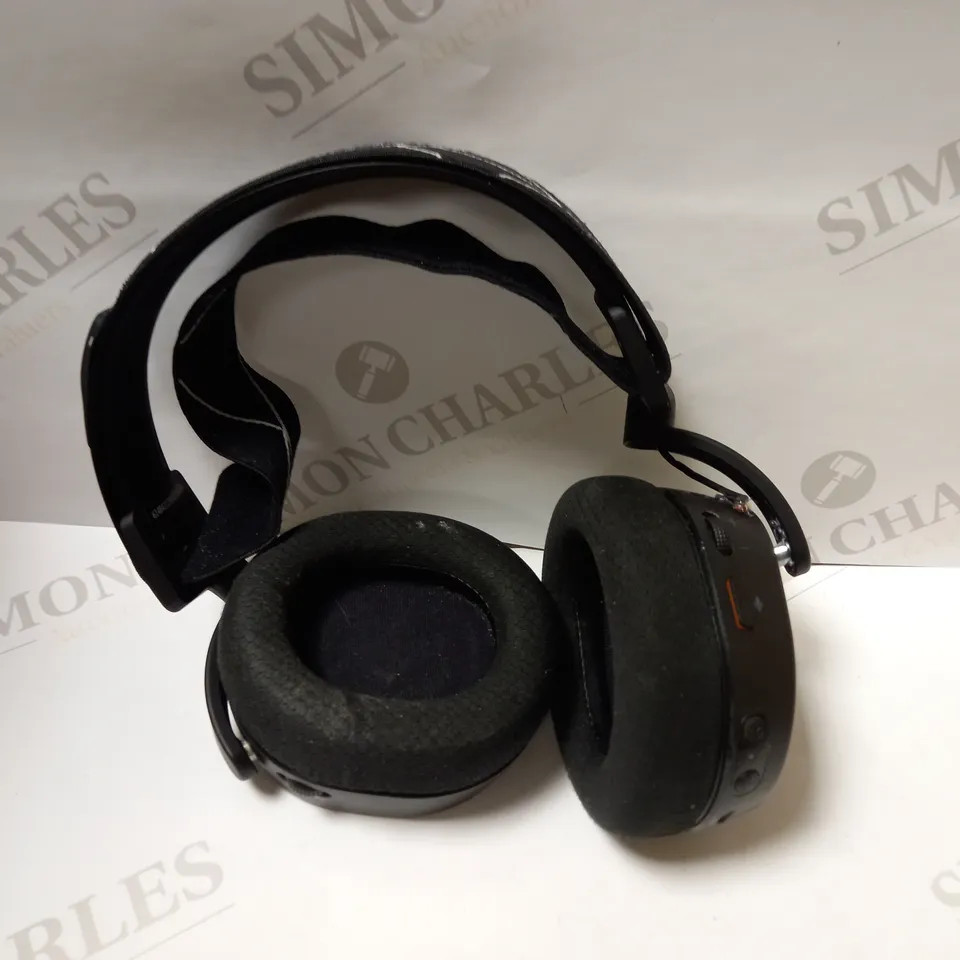 STEEL SERIES ARCTIS 9 WIRELESS GAMING HEADSET