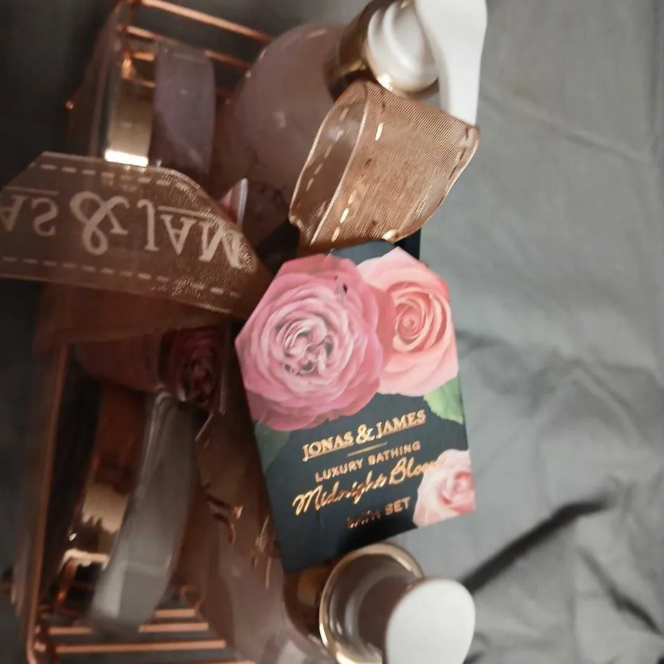JONAS & JAMES MIDNIGHT BLOOM LUXURY BATHING GIFT SET – 6PC (SHOWER GEL, BUBBLE BATH, BODY BUTTER, BODY SCRUB, HAND CREAM & BATH SALT)