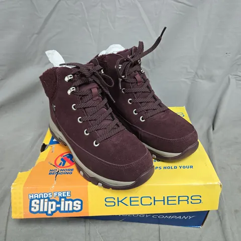 SKECHERS TREGO WATERPROOF SLIP-INS BOOT - 5.5