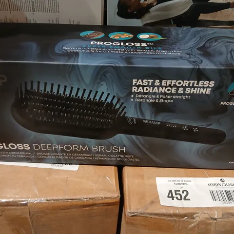 BOXED REVAMP PROGLOSS DEEPFORM BRUSH CERAMIC STRAIGHTENING BRUSH