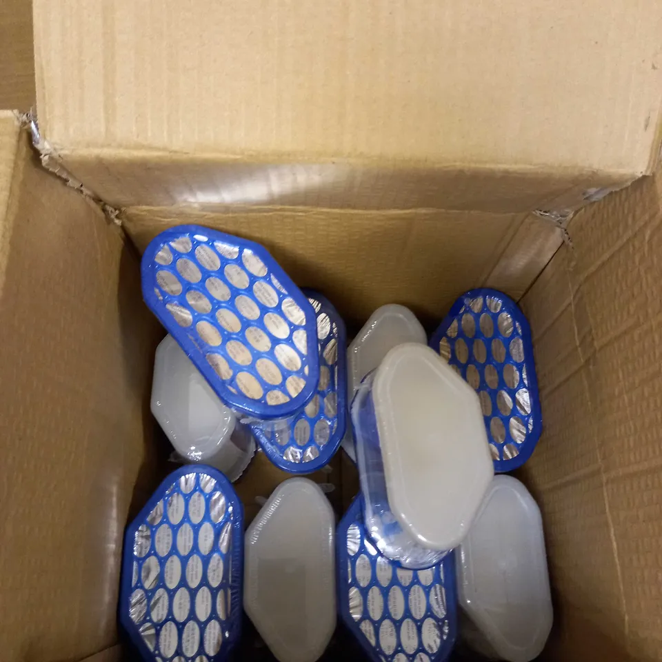 BOX OF APPROXIMATELY 10 SEALED DID INTERIOR DEHUMIDIFIER CONTAINERS 