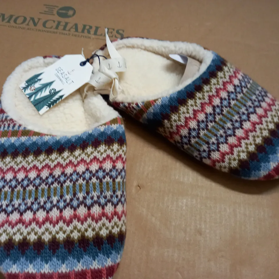 SEASALT CORNWALL FAR WELL SLIPPER - UK 7.5