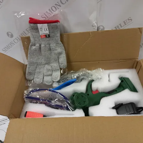 BOXED MINI CHAINSAW CORDLESS