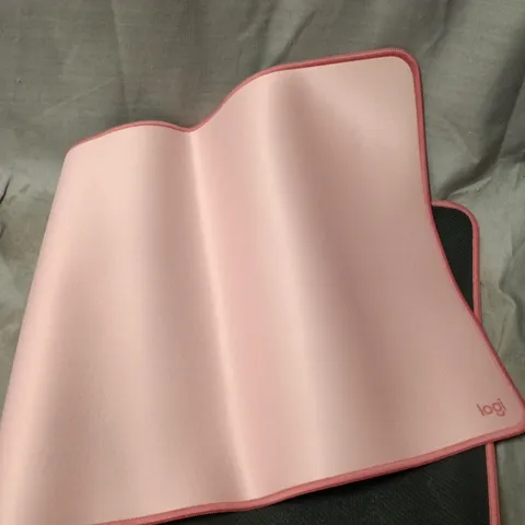 LOGITECH DESK MAT IN PINK 