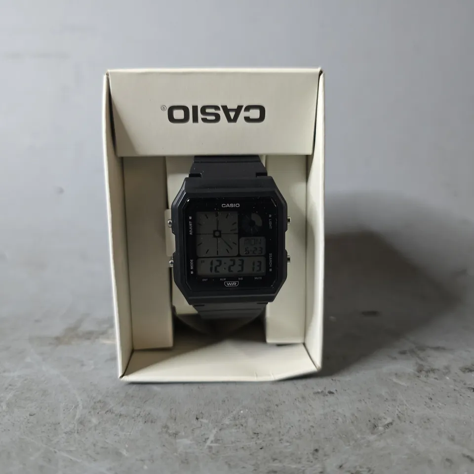 BOXED CASIO GENTS VINTAGE FIVE ALARM WATCH